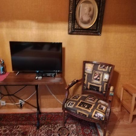 Chambre D'Hotes Acces Separe Et Possibilite Table D'Hotes Sur Reservation Appartement Ver  Buitenkant foto